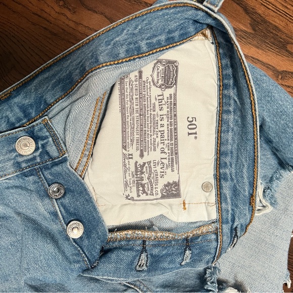 Levi’s 501 shorts - Picture 2 of 6